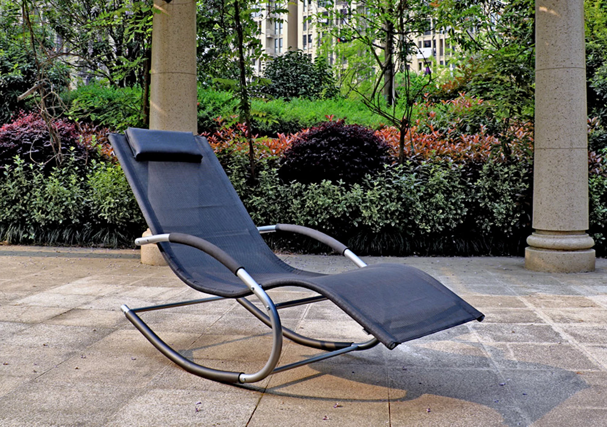 chaise-longue-à-bascule-naxos-chaise-longue-de-jardin-chaise-à-bascule-noir-146-x-62-x-89-cm